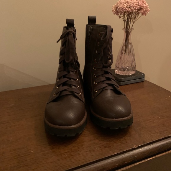 Kensie brown soft leather lace up boots - Picture 3 of 5